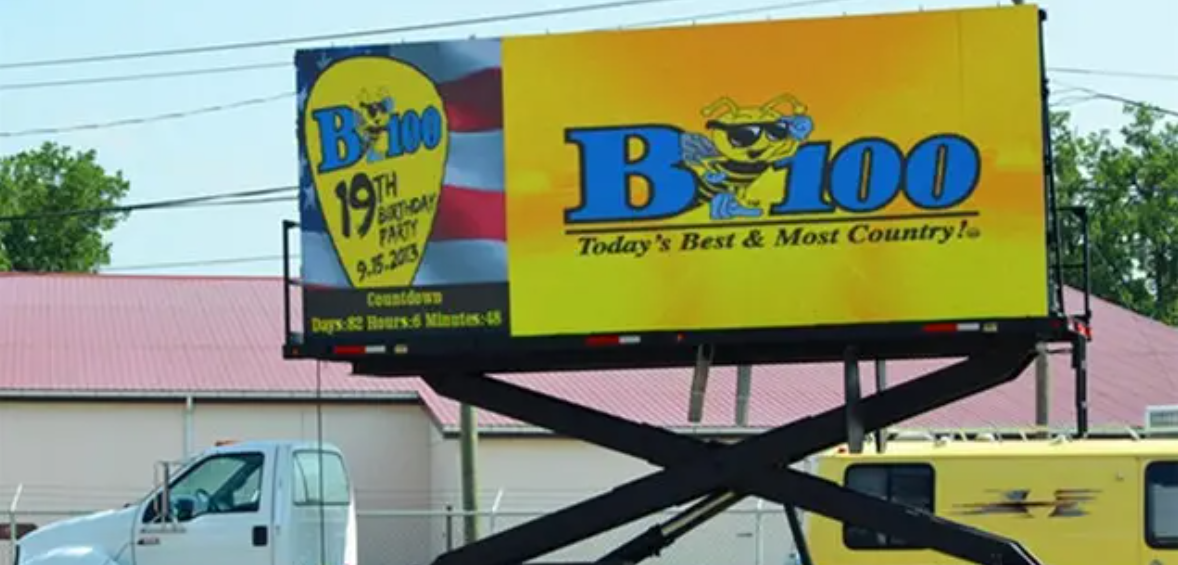 BB贝博显示LED显示屏知识锦集：车载LED显示屏各种分类方式